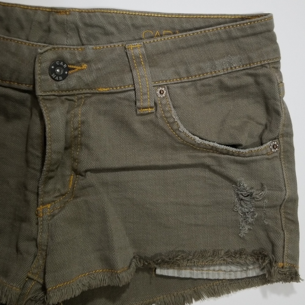 LF CarMar Light Olive Green Frayed Shorts 26 - Picture 2 of 6
